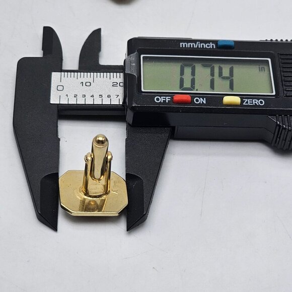 Vintage Anson Gold Tone Cufflinks With Red Faceted Stones - Picture 4 of 4